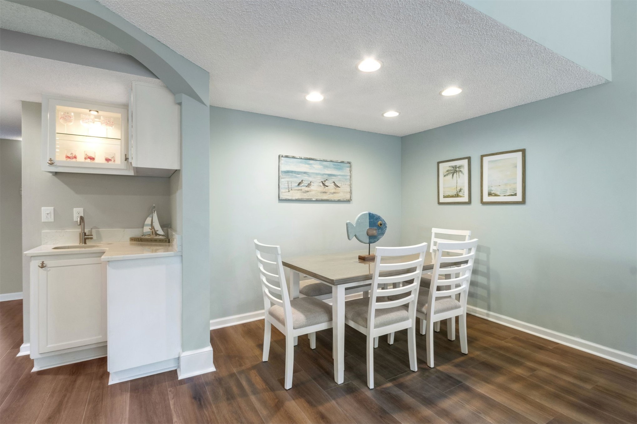 1123 BEACH WALKER ROAD