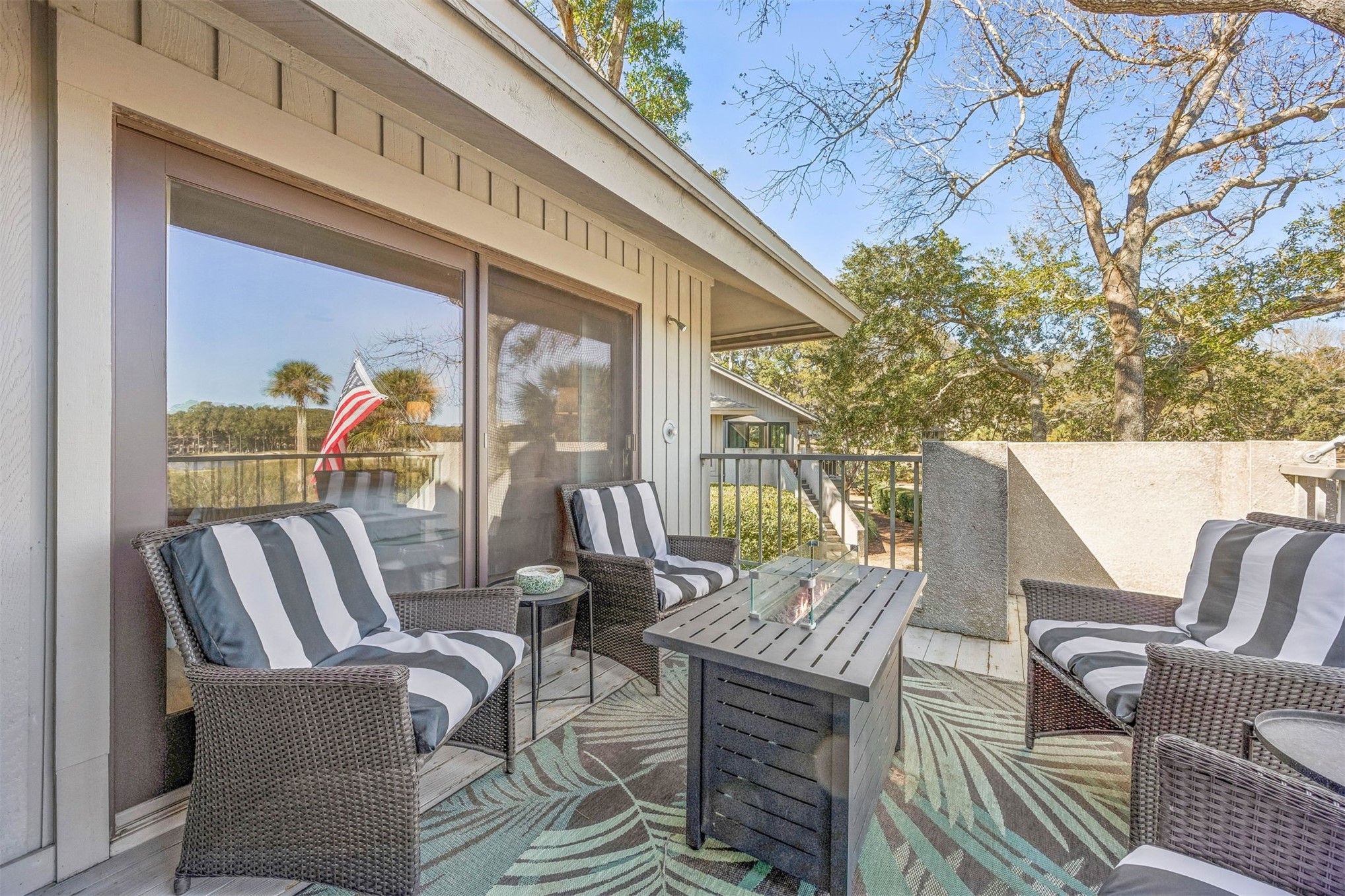 2412 BOXWOOD LANE
