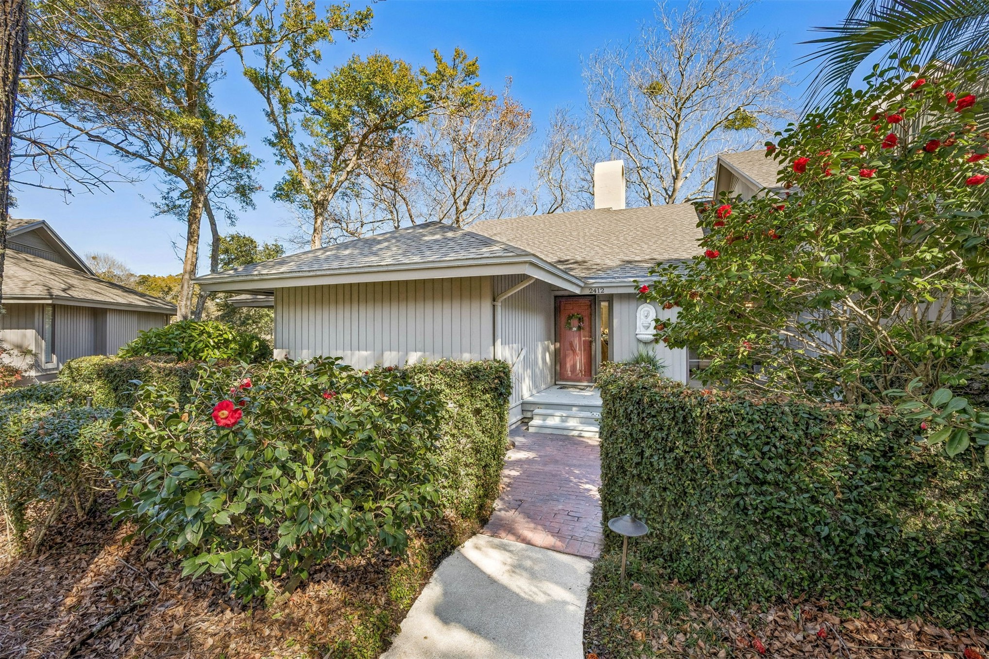 2412 BOXWOOD LANE