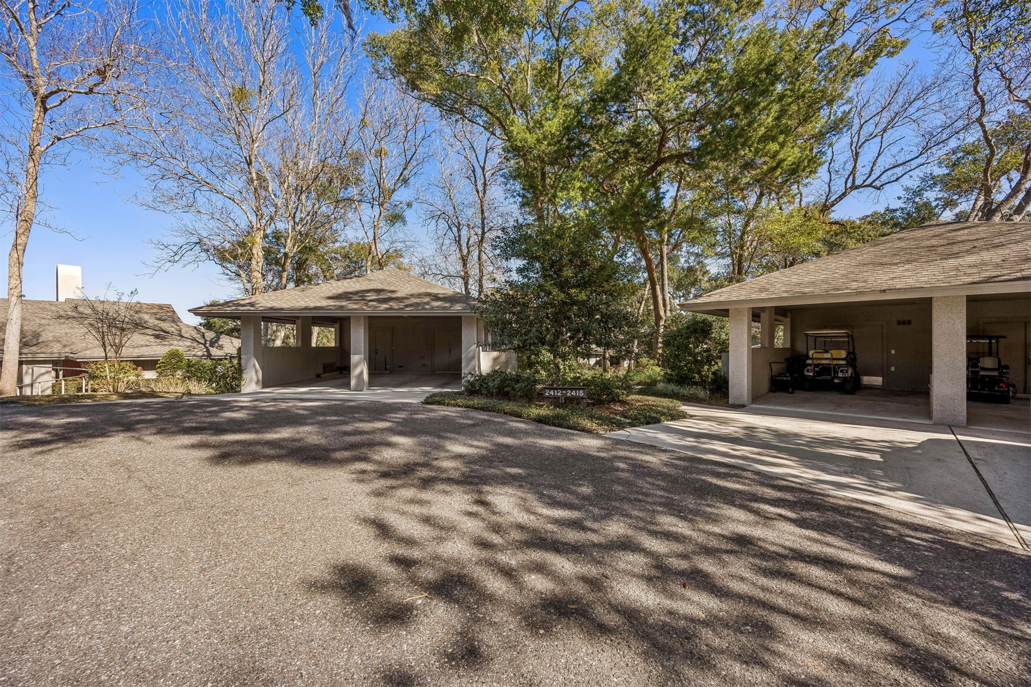 2412 BOXWOOD LANE