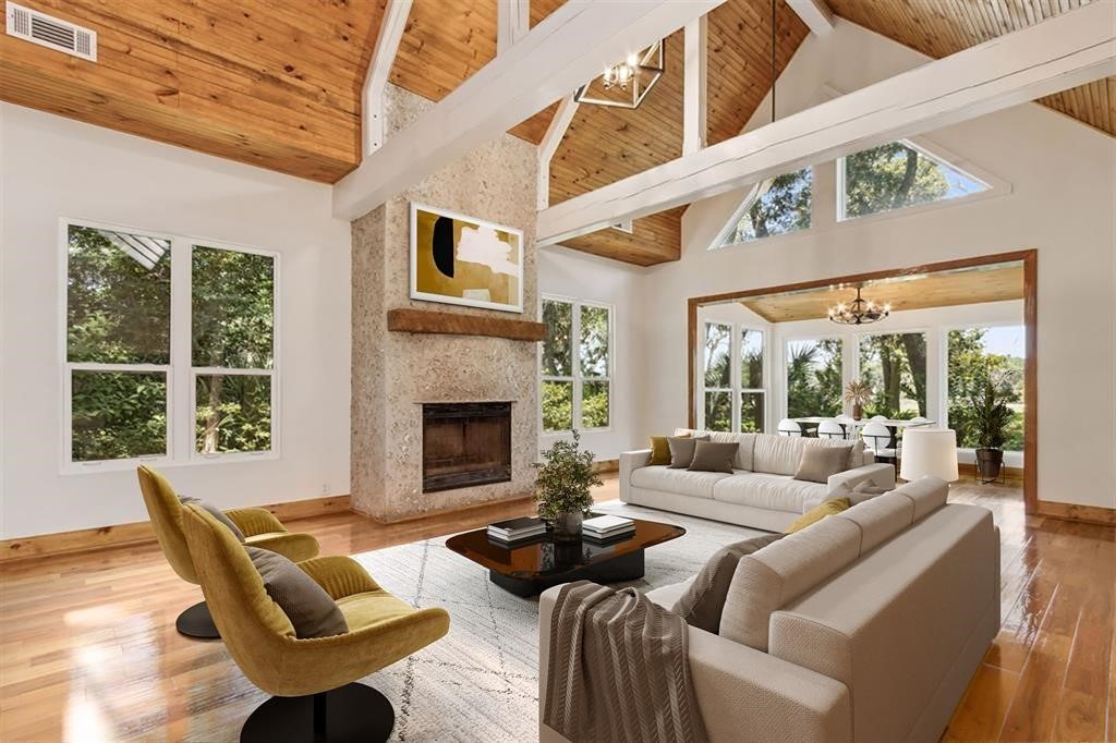 22 BELTED KINGFISHER