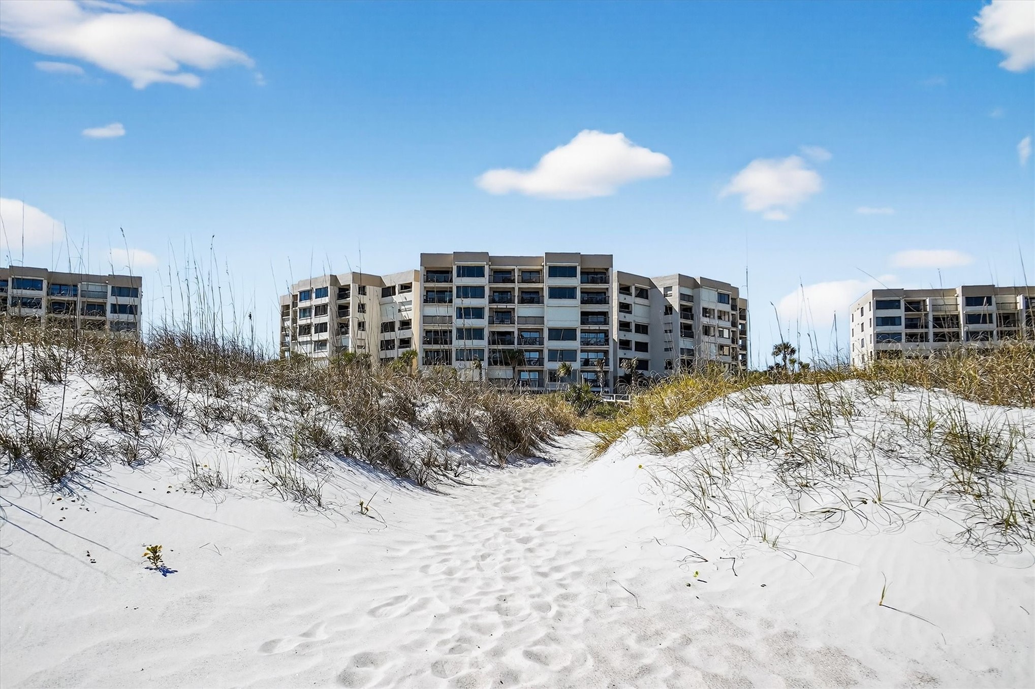 4800 AMELIA ISLAND PARKWAY B128