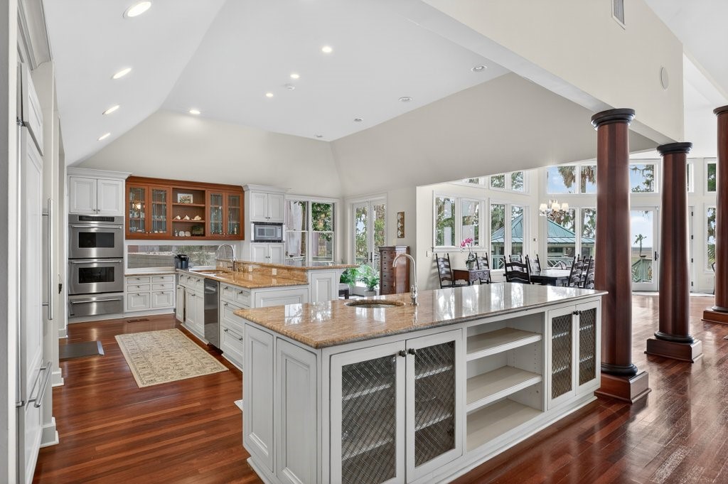 98 SEA MARSH ROAD