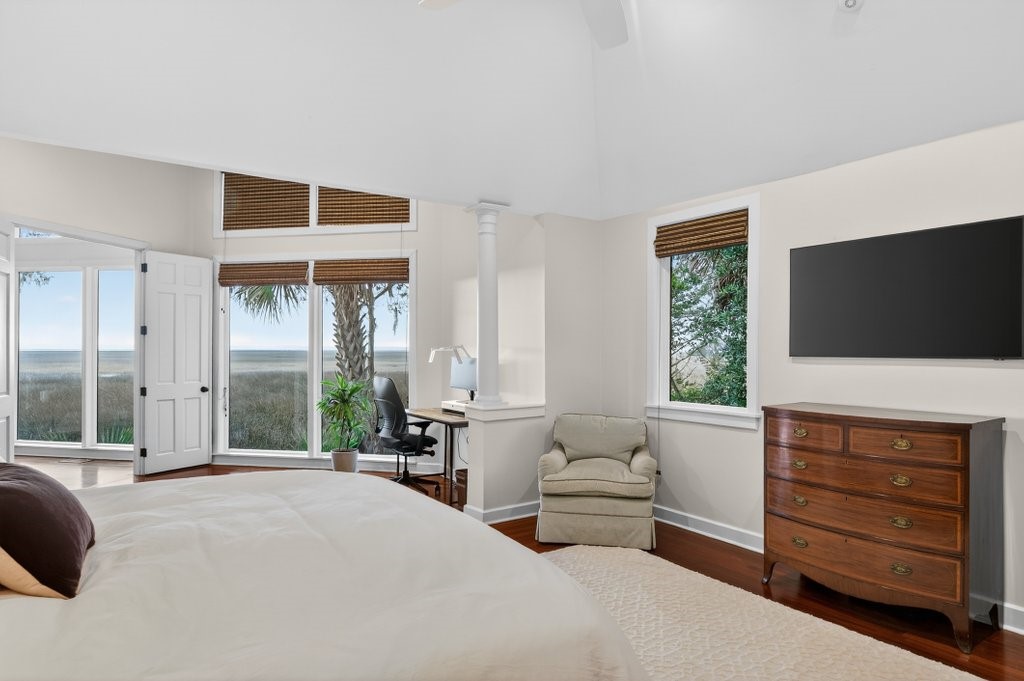 98 SEA MARSH ROAD