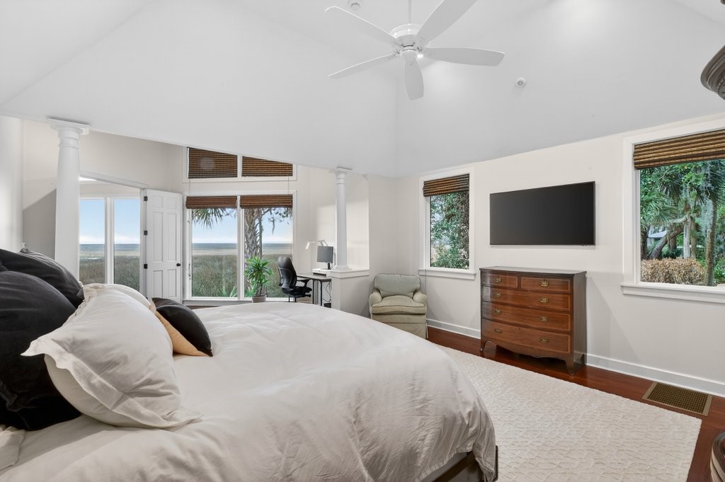 98 SEA MARSH ROAD