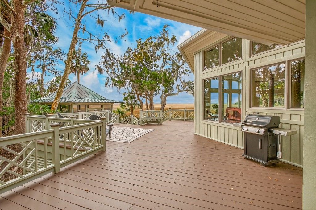 98 SEA MARSH ROAD