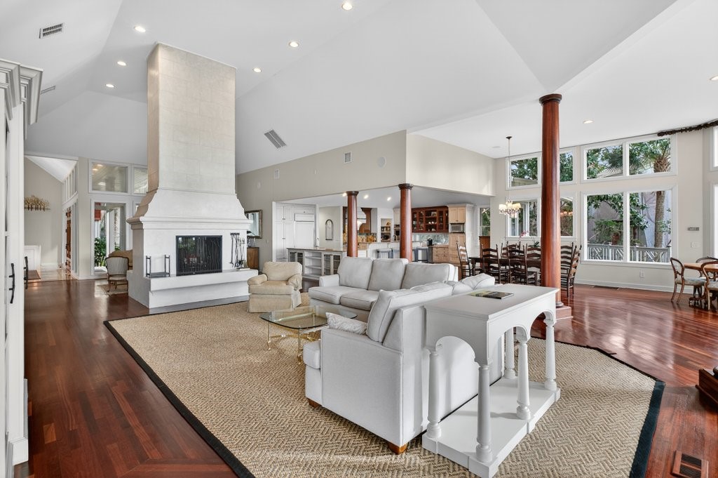 98 SEA MARSH ROAD