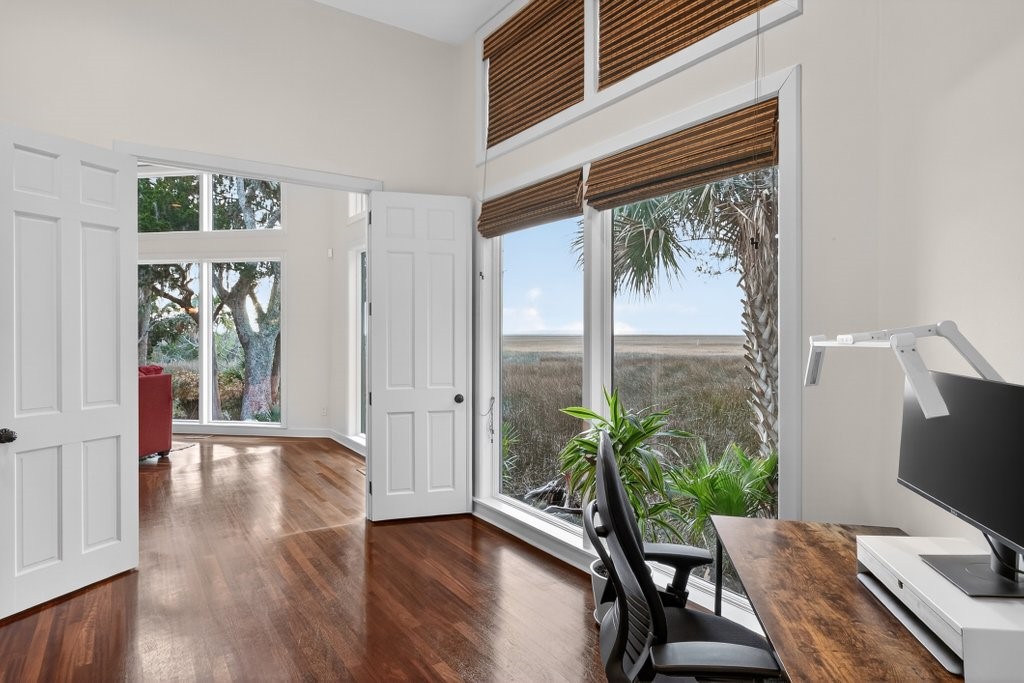 98 SEA MARSH ROAD