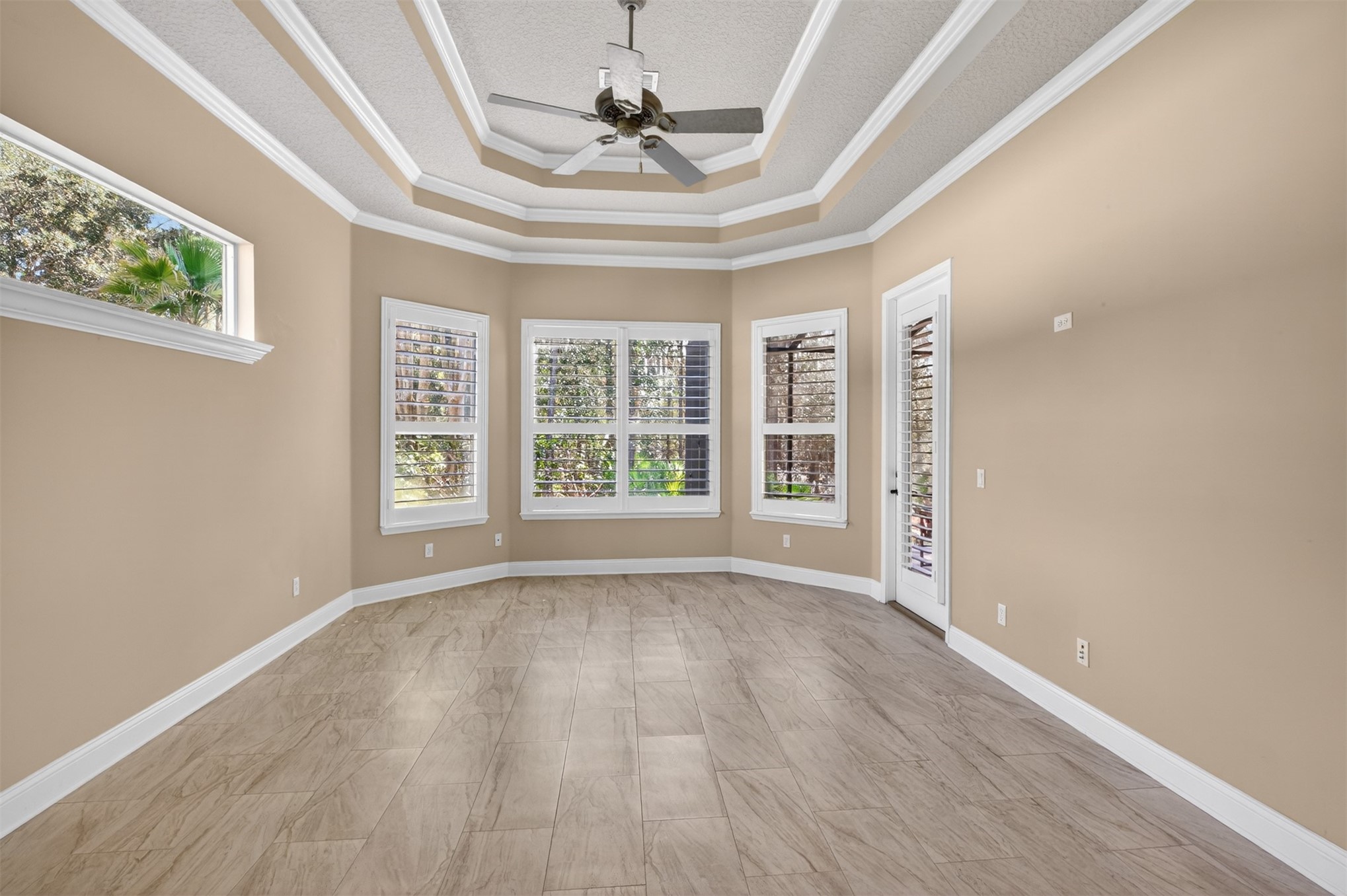 95205 AMELIA NATIONAL