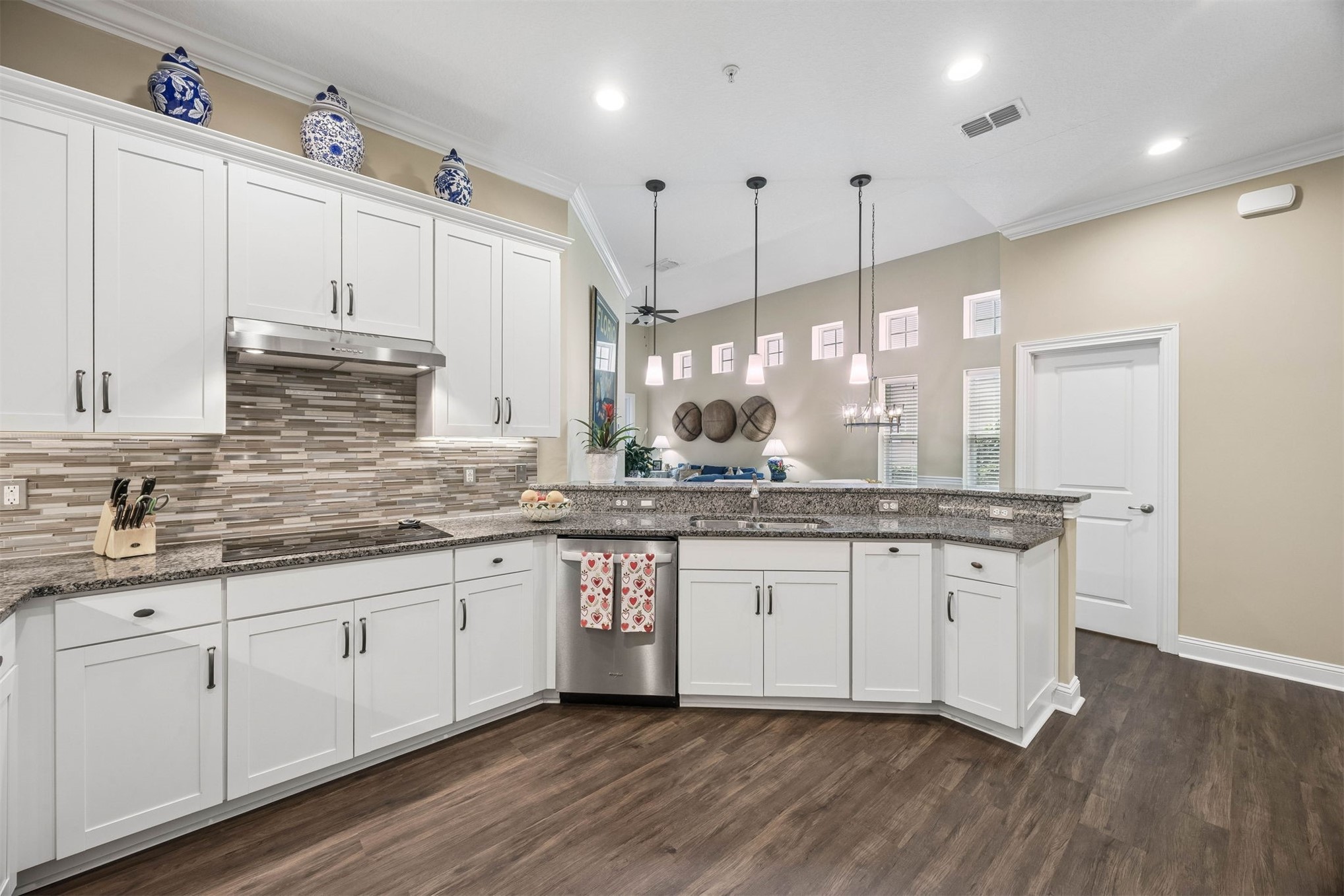 95301 SUMMERWOODS CIRCLE 506