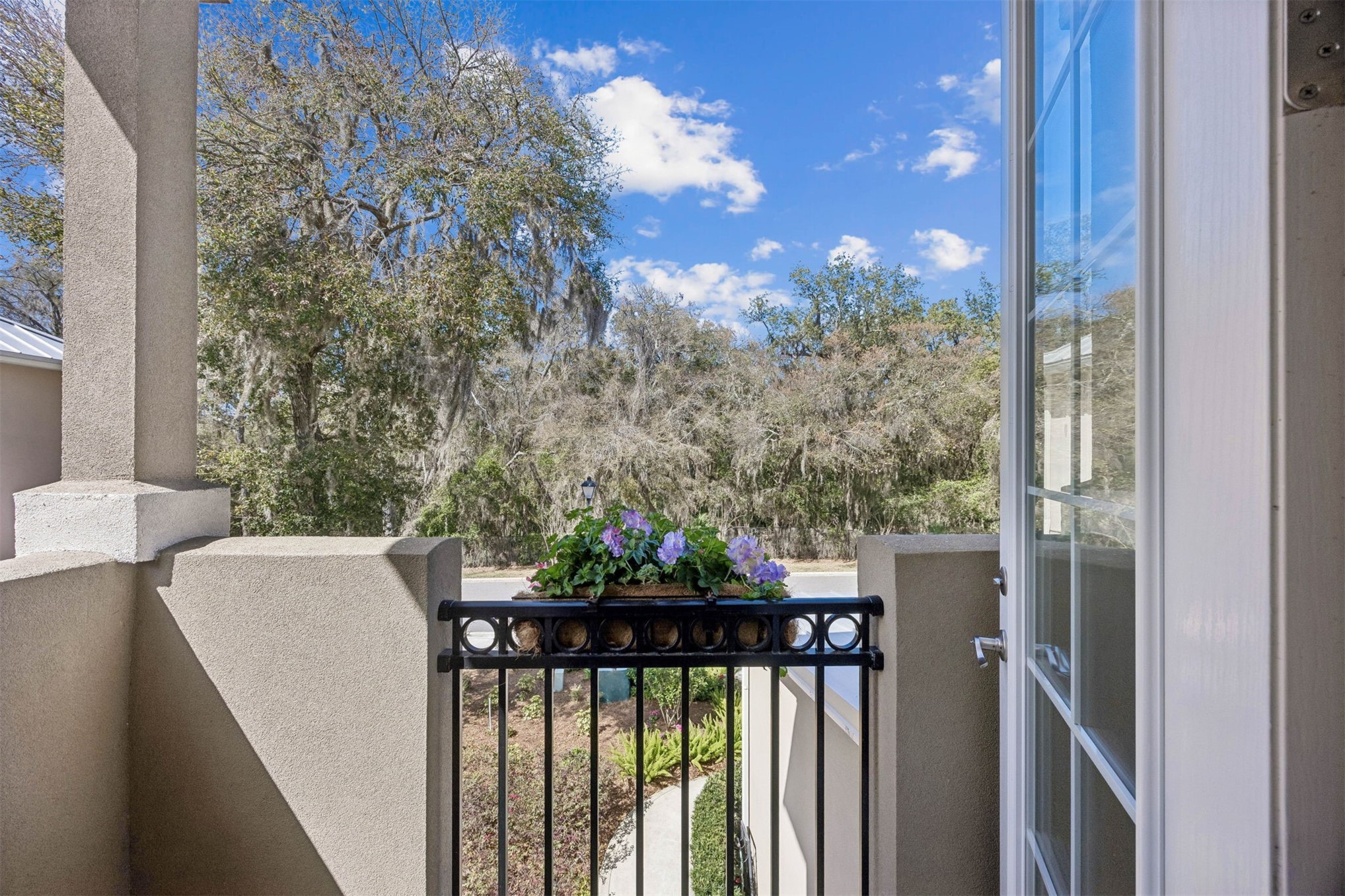 95301 SUMMERWOODS CIRCLE 506