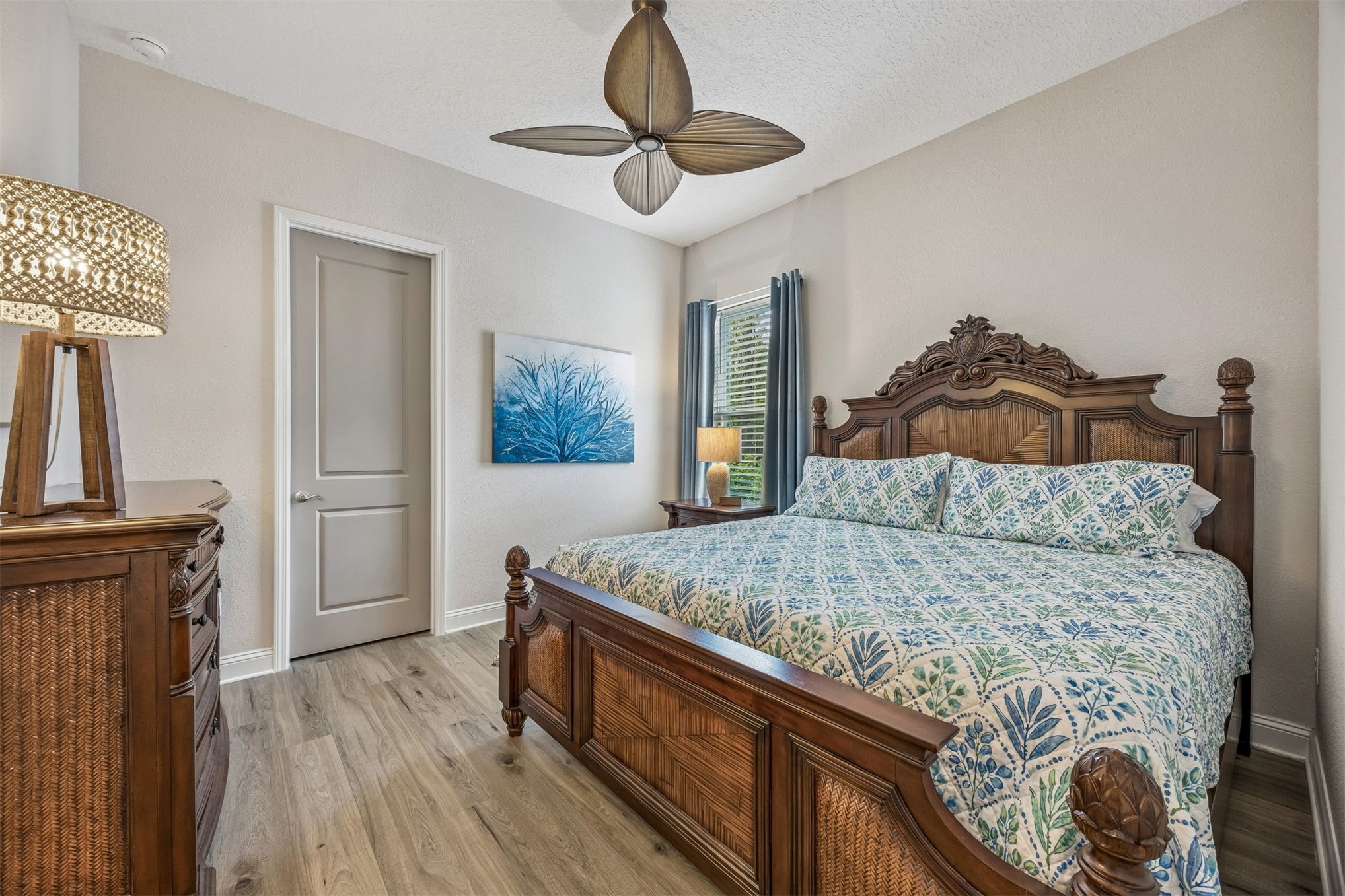 862456 HAMPTON CLUB WAY