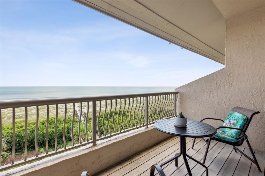 223 SANDCASTLES COURT 213