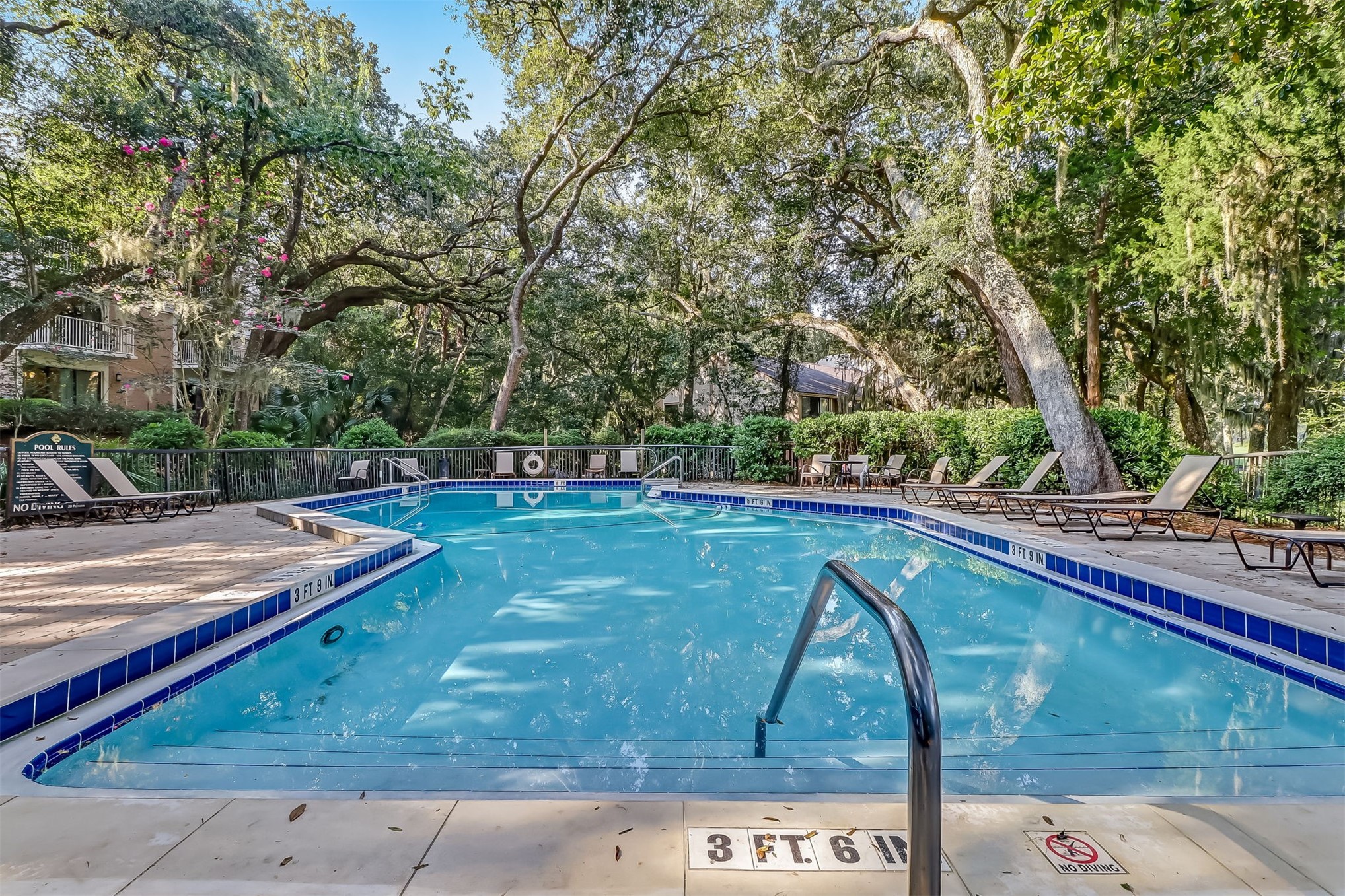 2005 BEACHWOOD ROAD