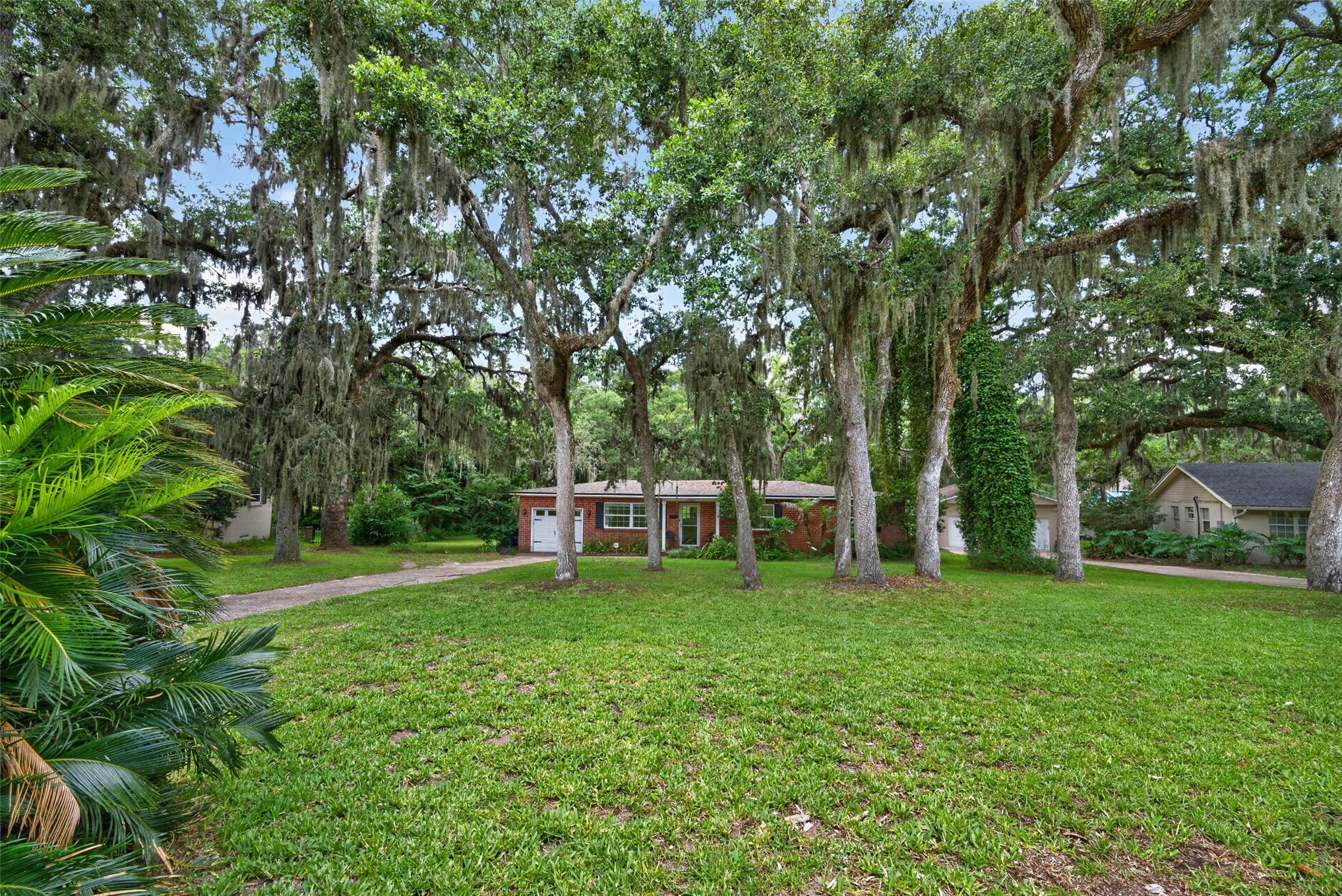 1863 HIGHLAND DRIVE