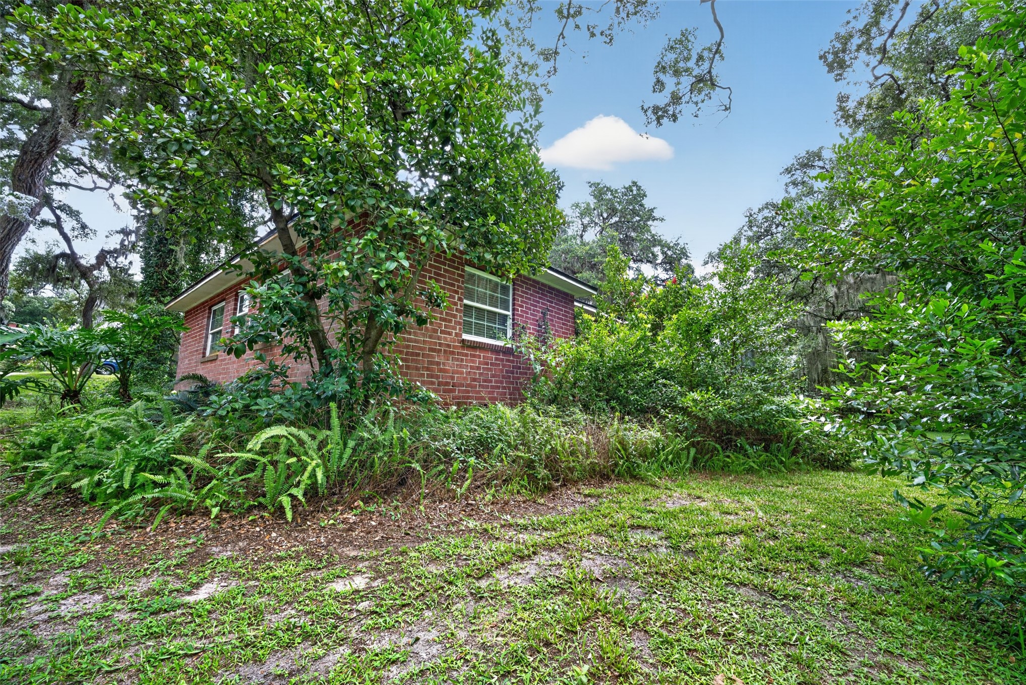 1863 HIGHLAND DRIVE