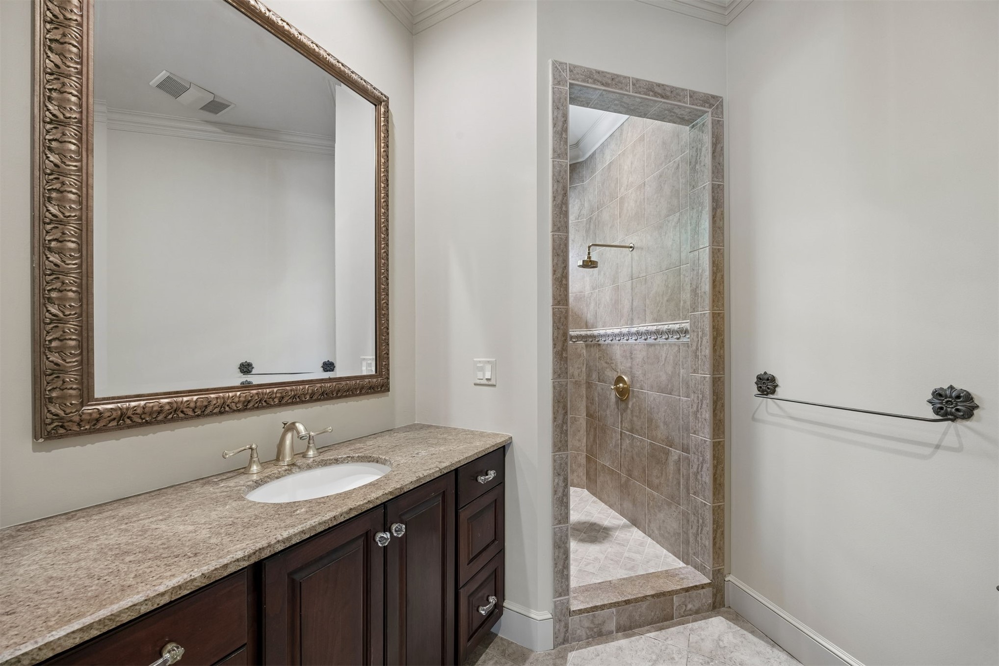 2 JUNIPER COURT