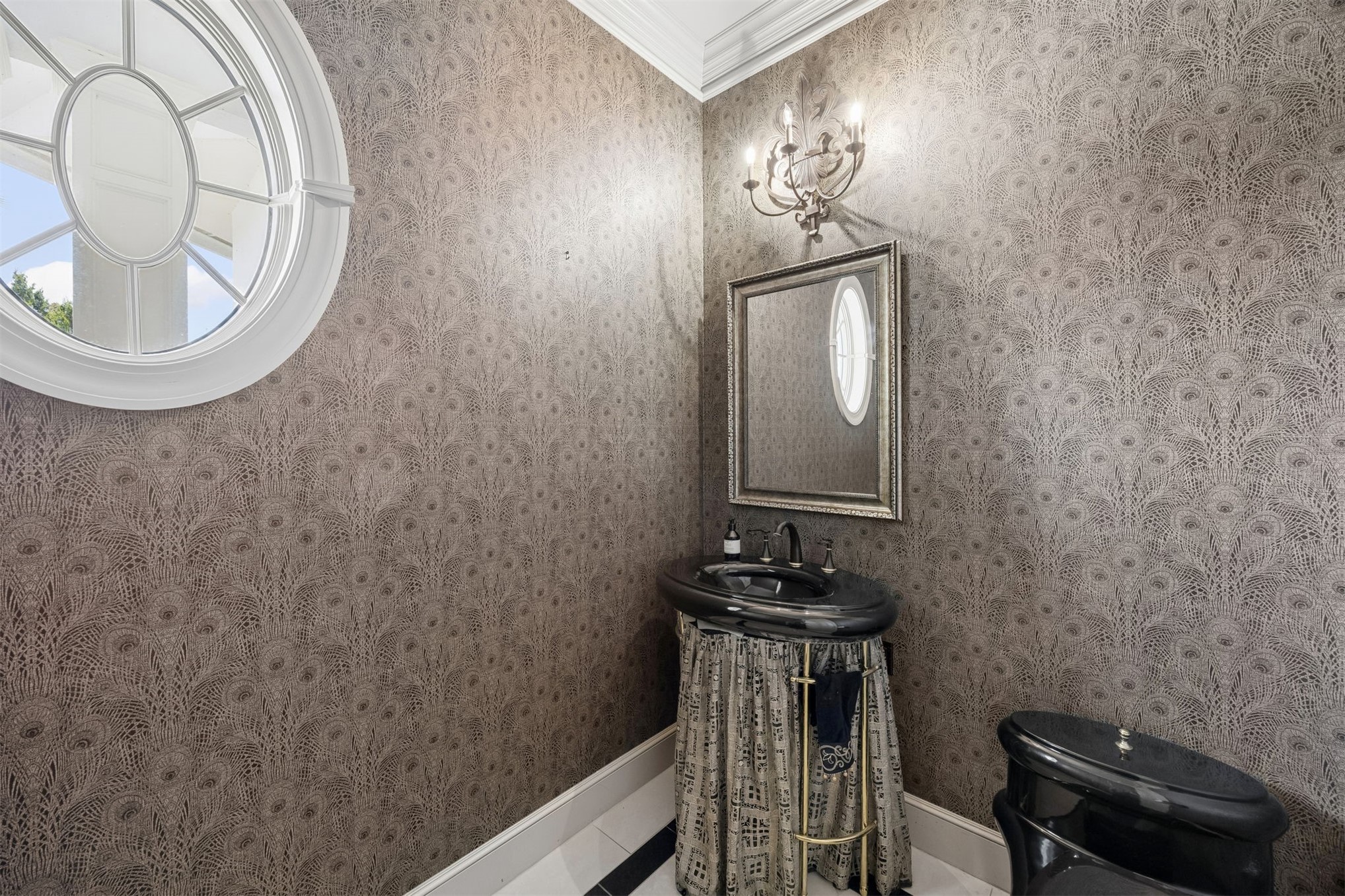 2 JUNIPER COURT