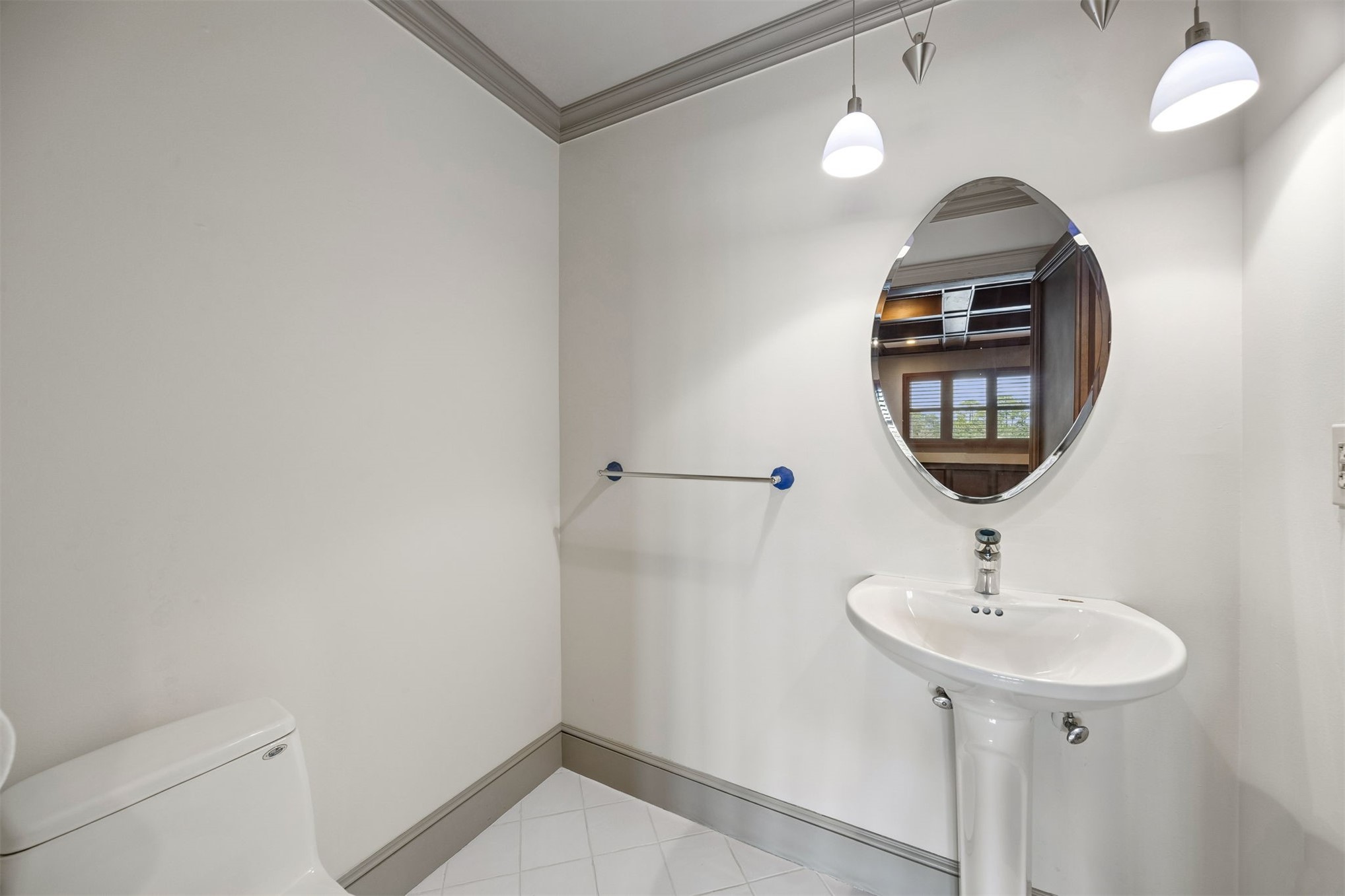 2 JUNIPER COURT