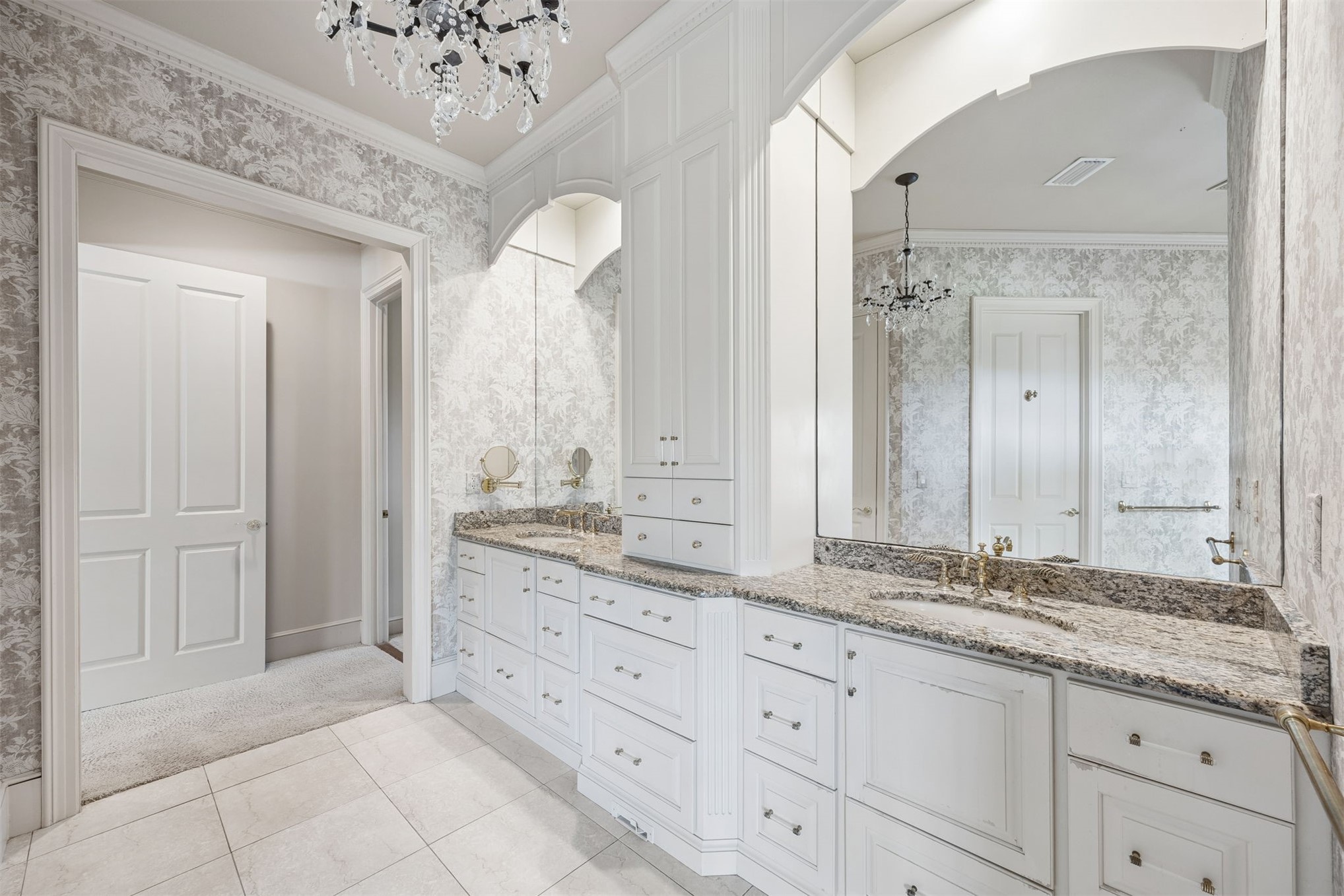 2 JUNIPER COURT