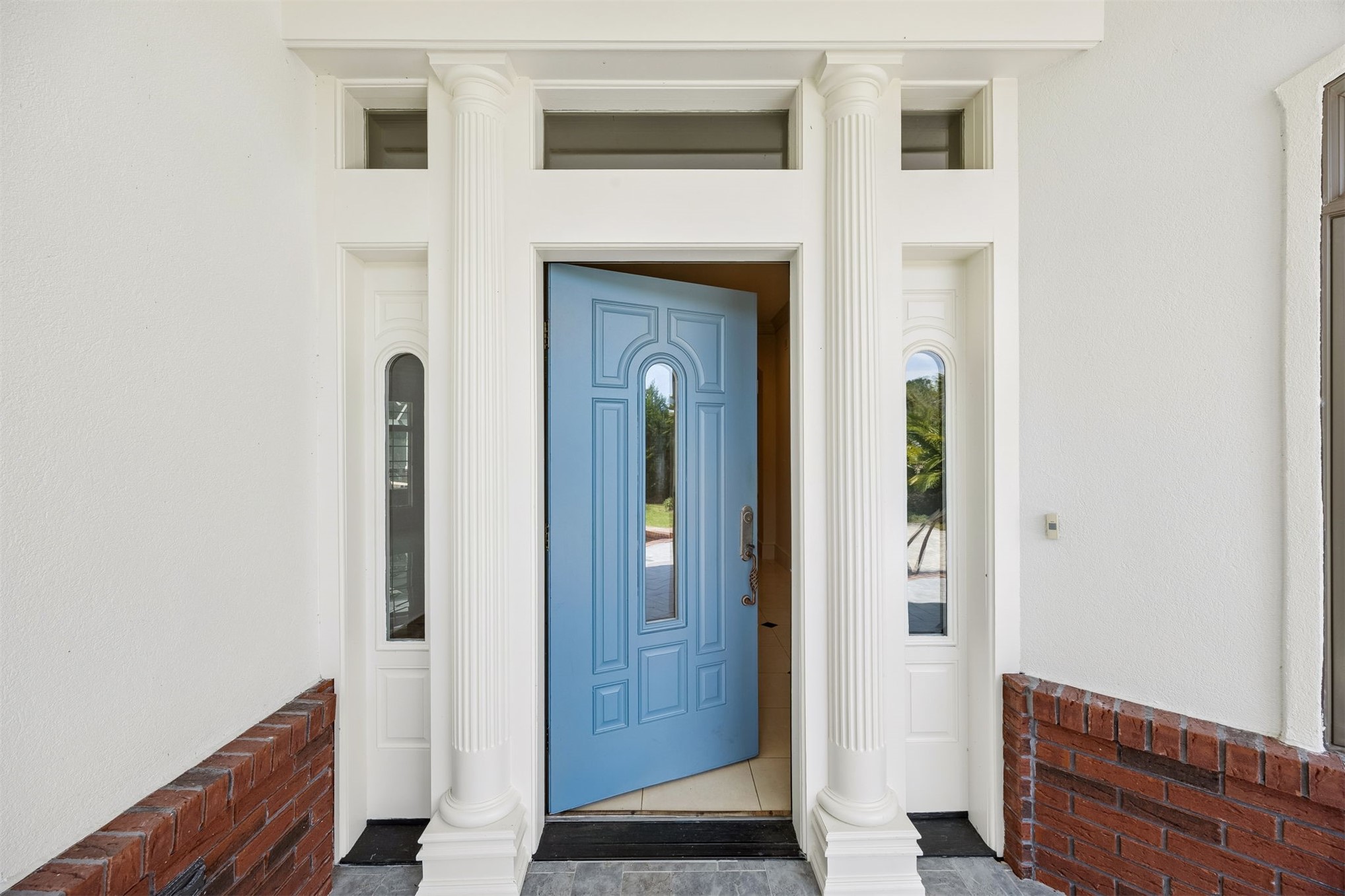 2 JUNIPER COURT
