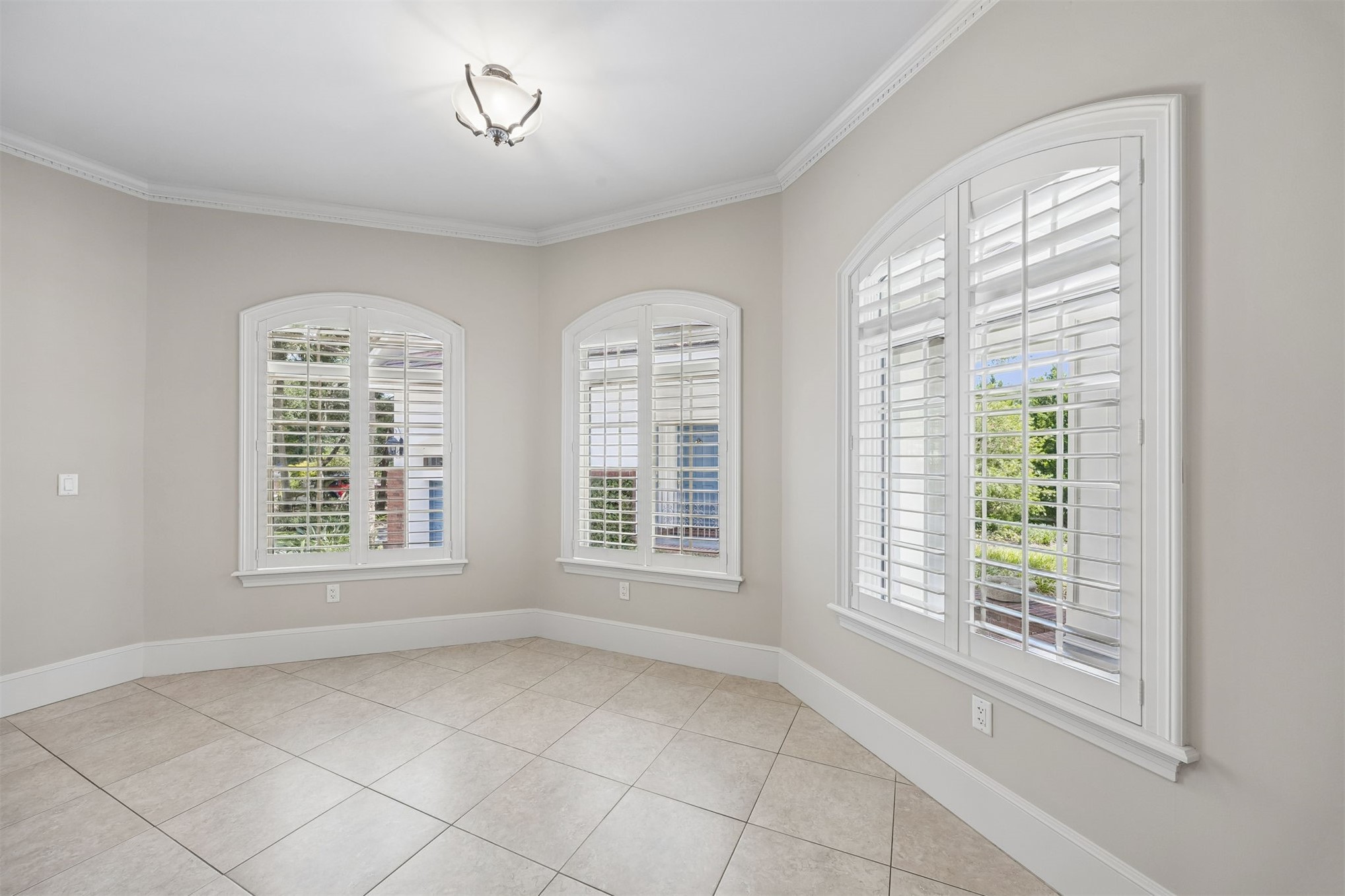2 JUNIPER COURT