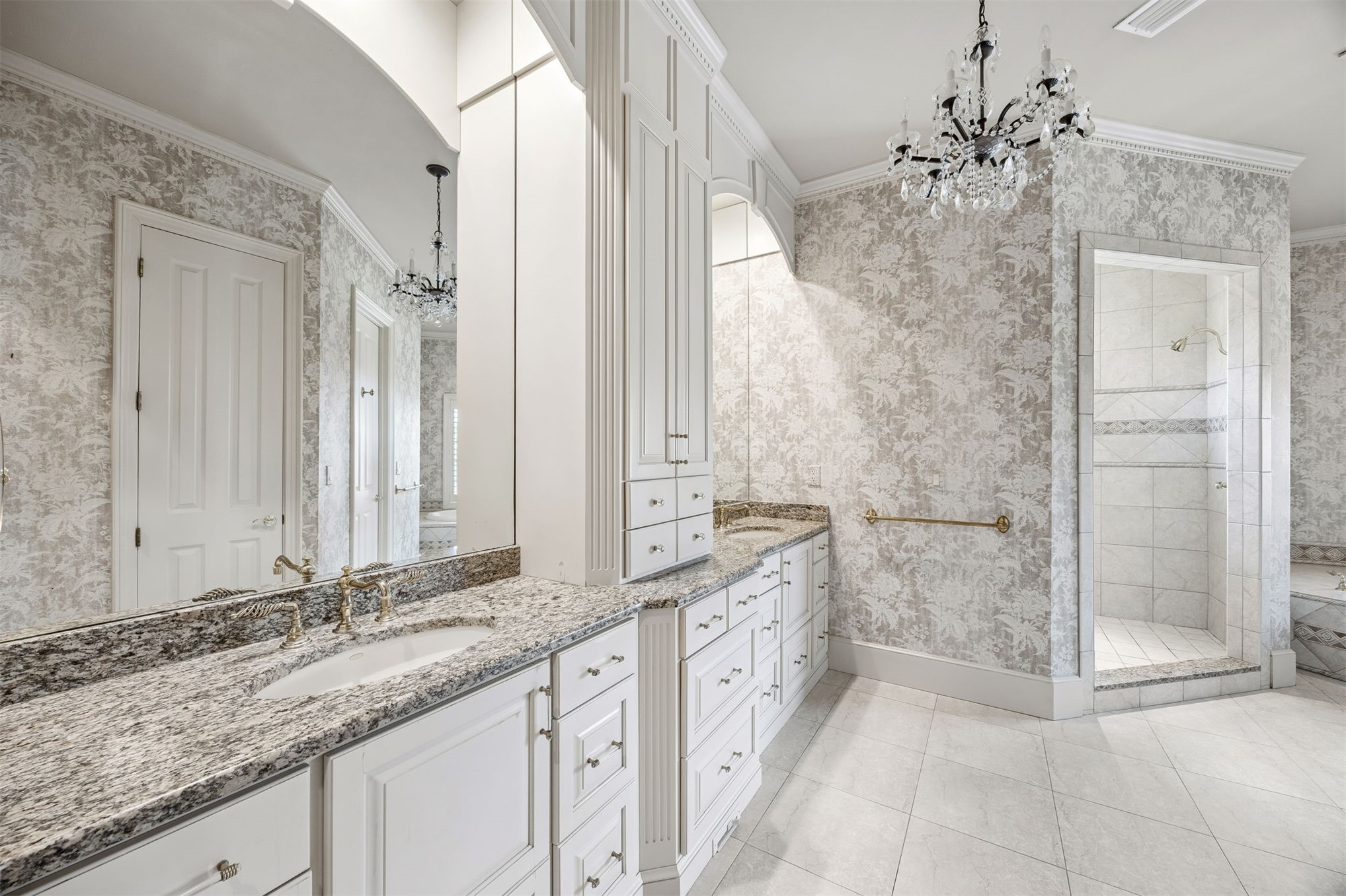 2 JUNIPER COURT