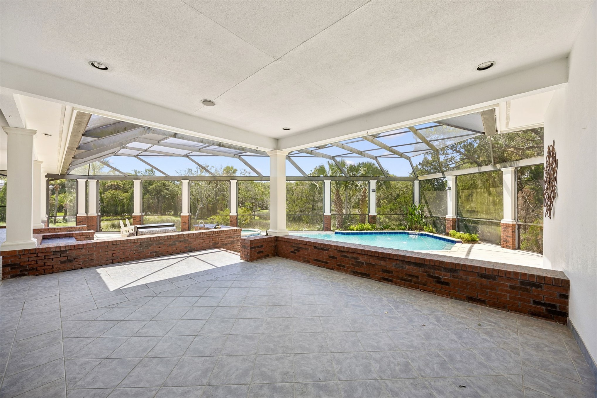 2 JUNIPER COURT