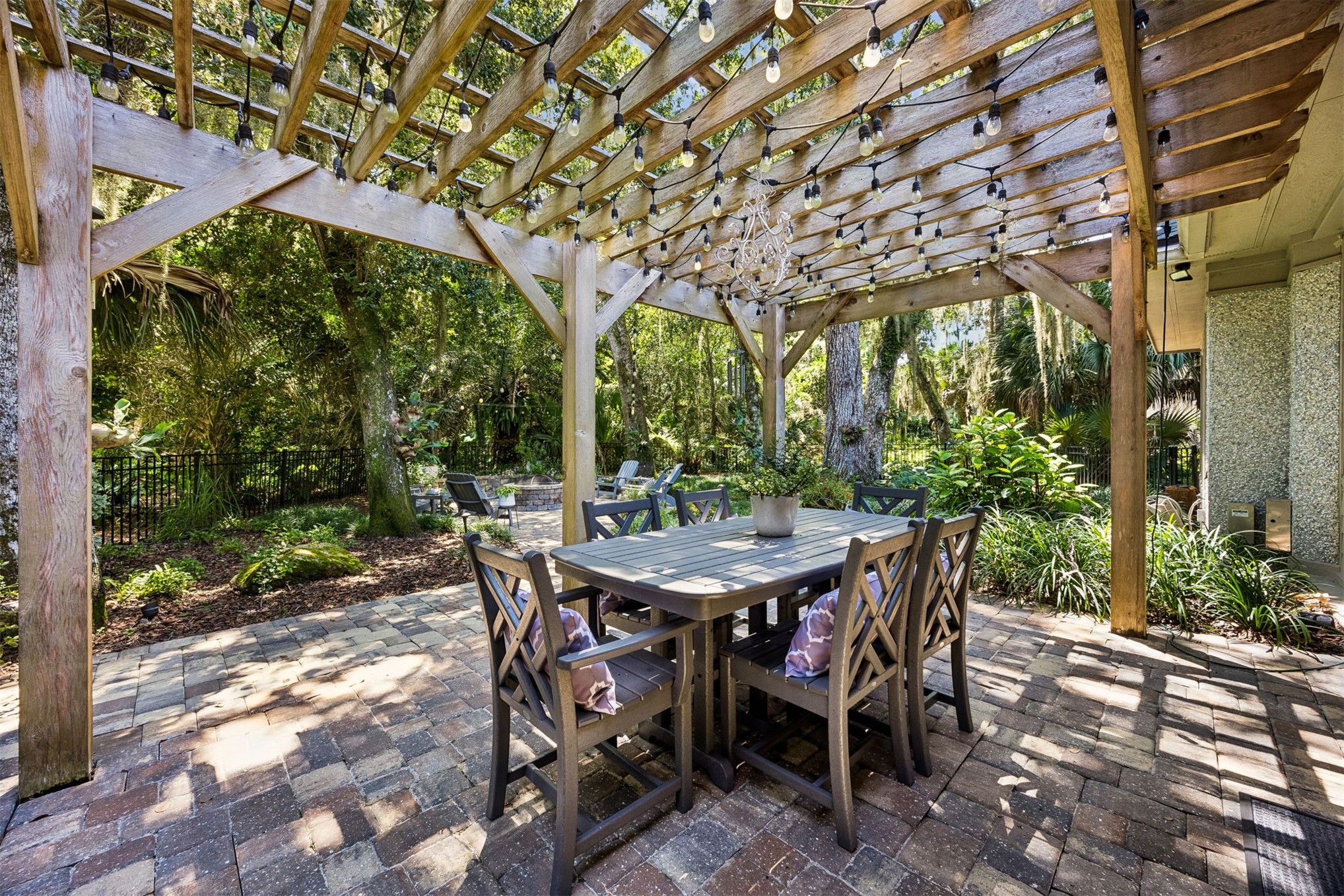 115 SEA MARSH ROAD