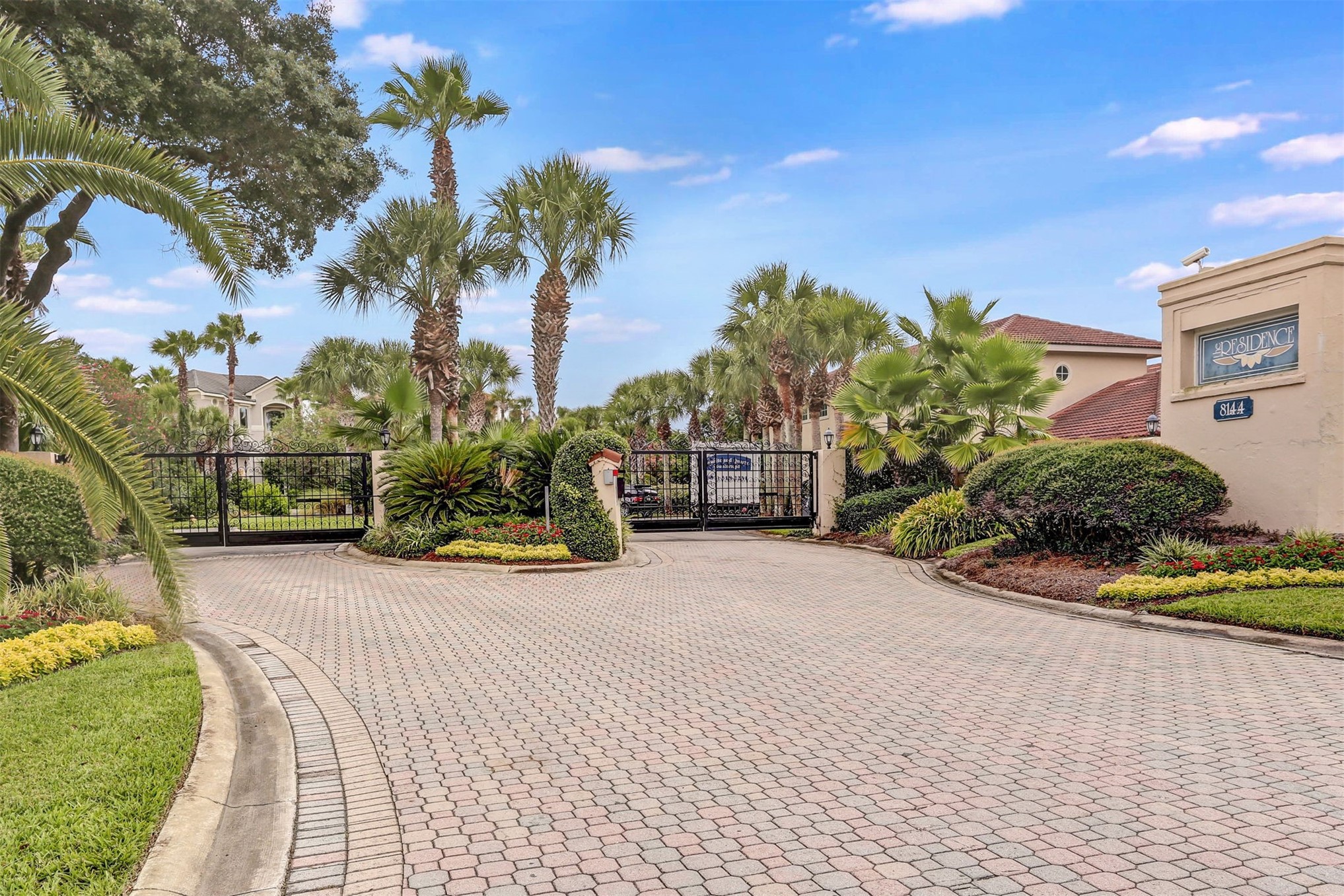 8228 RESIDENCE COURT