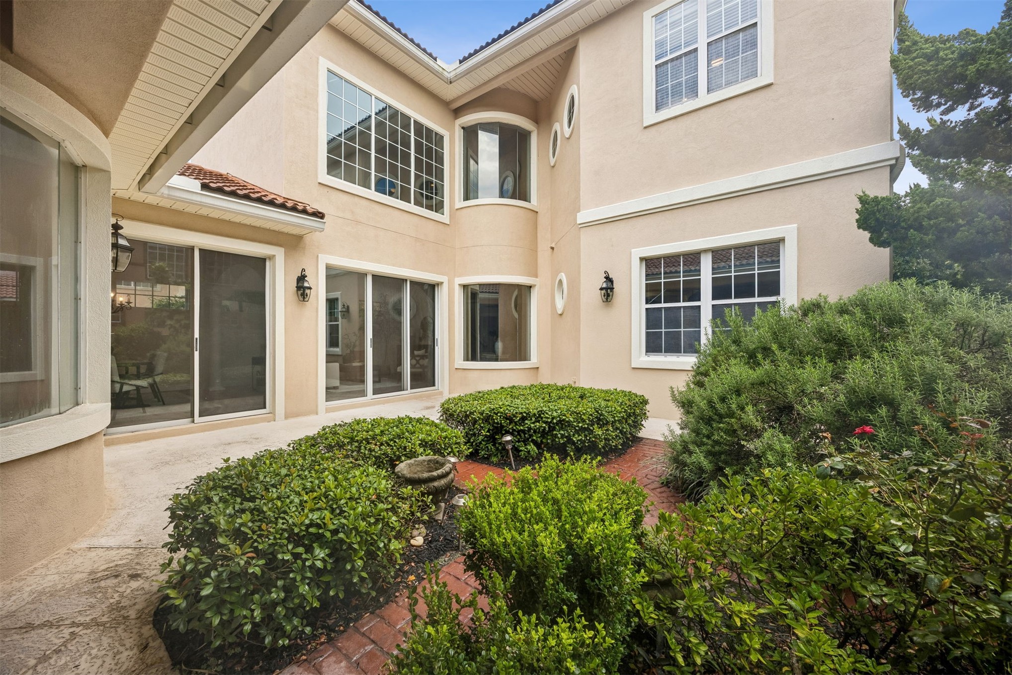 8228 RESIDENCE COURT