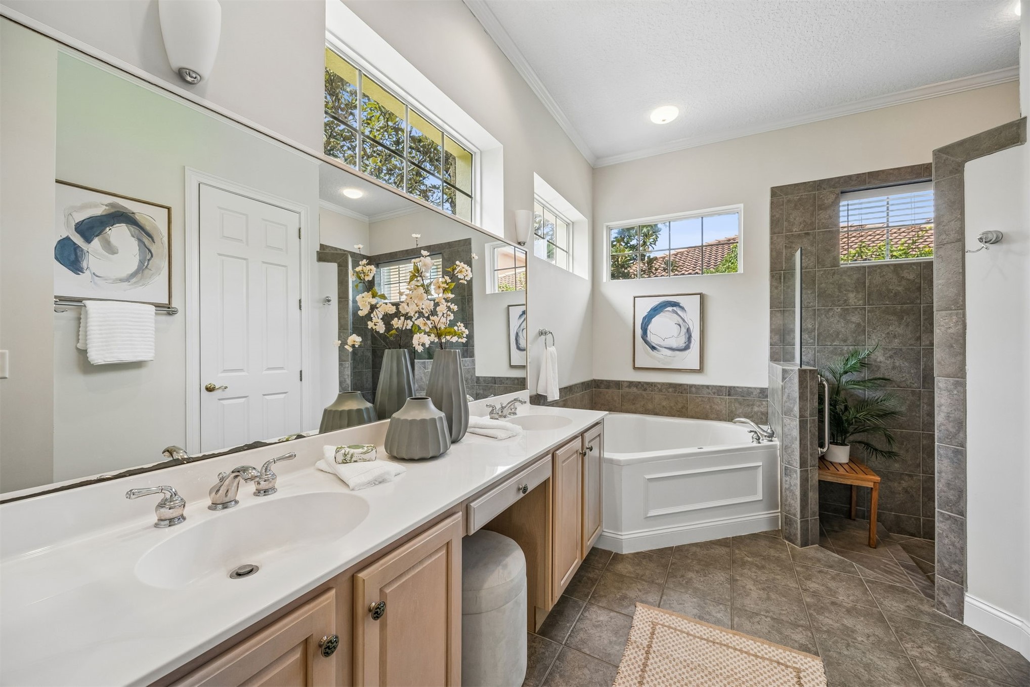 8228 RESIDENCE COURT