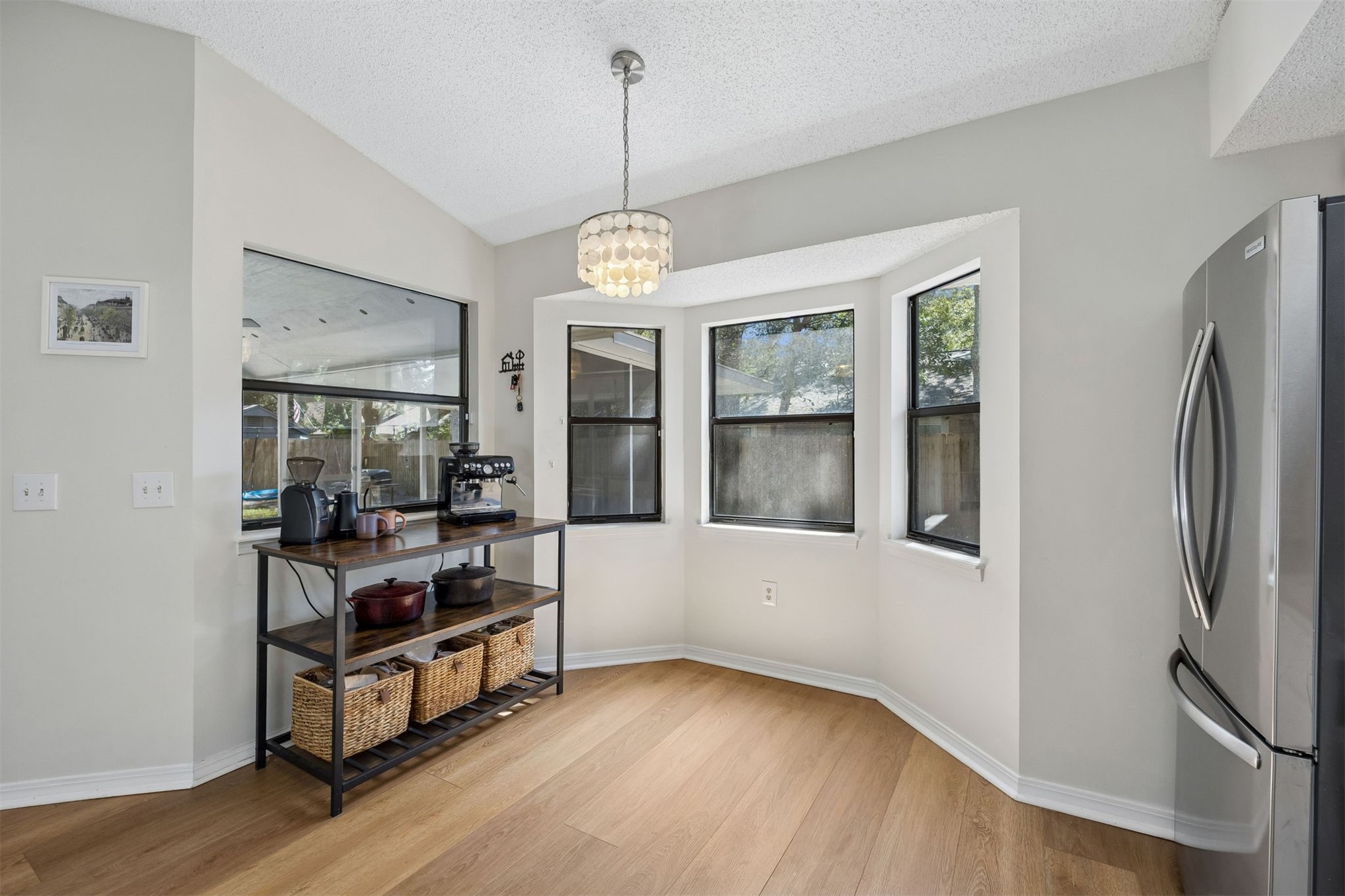 1604 CANTERBURY LANE