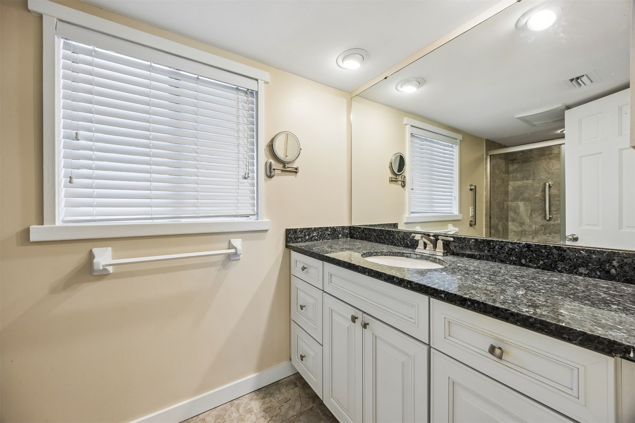 3063 SEA MARSH ROAD