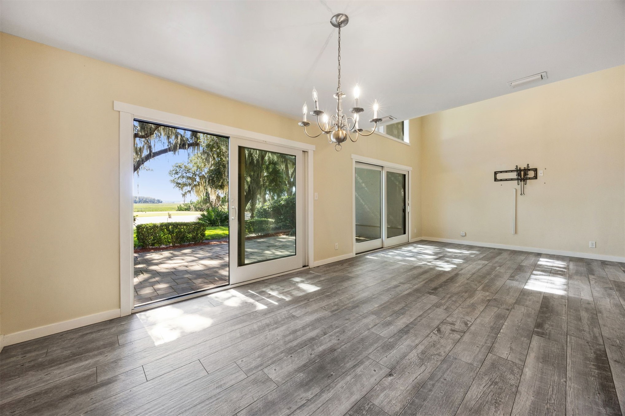 3063 SEA MARSH ROAD