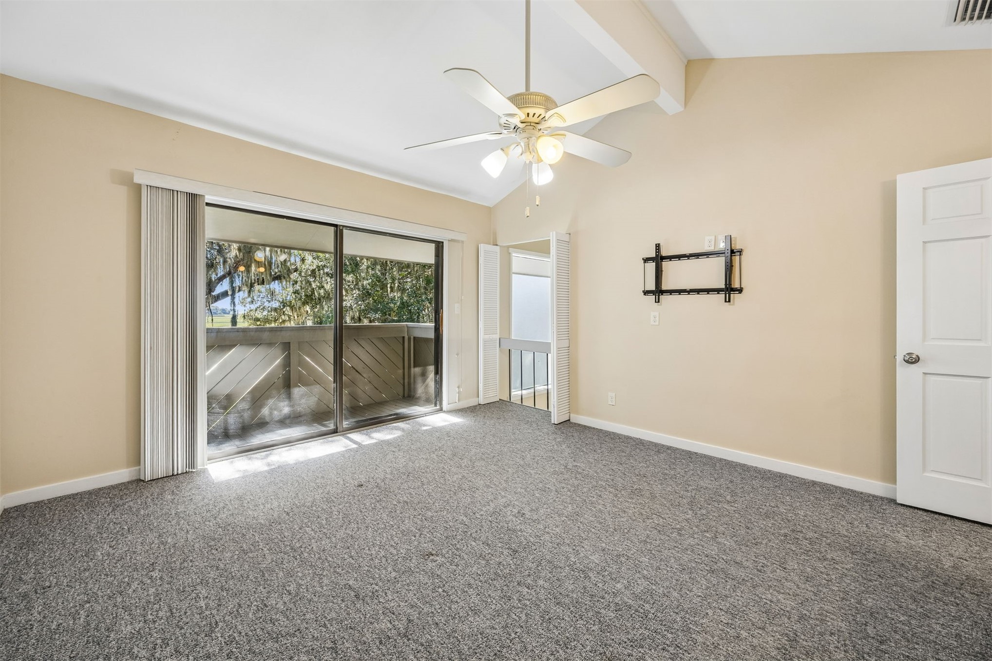 3063 SEA MARSH ROAD