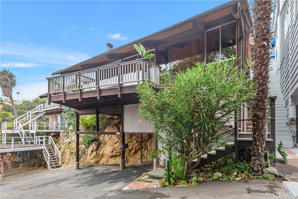 320 Ashton Drive