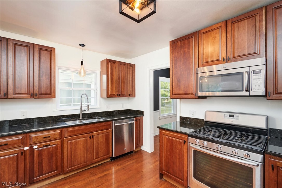 420 Greenwood Avenue
