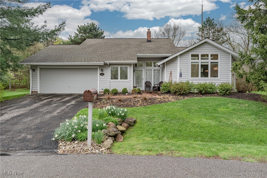5560 Hummingbird Circle