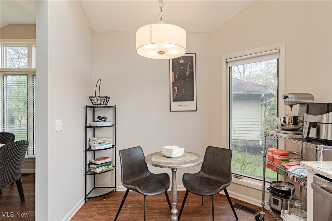 5560 Hummingbird Circle