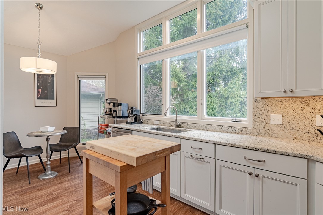 5560 Hummingbird Circle