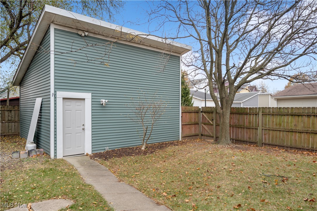 2177 W 41st Street