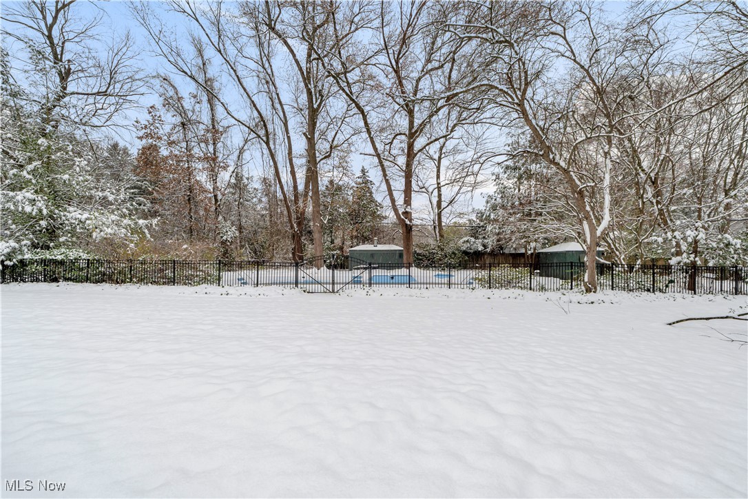 2166 Ridgewood Road