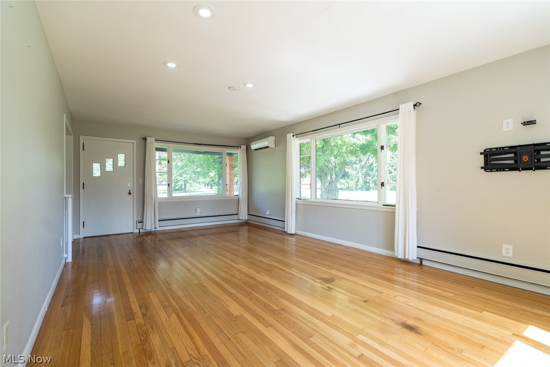 1748 Melody Lane