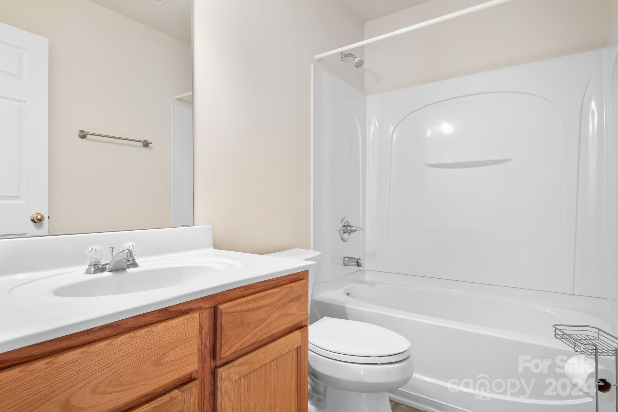 1438 NW Laraway Court