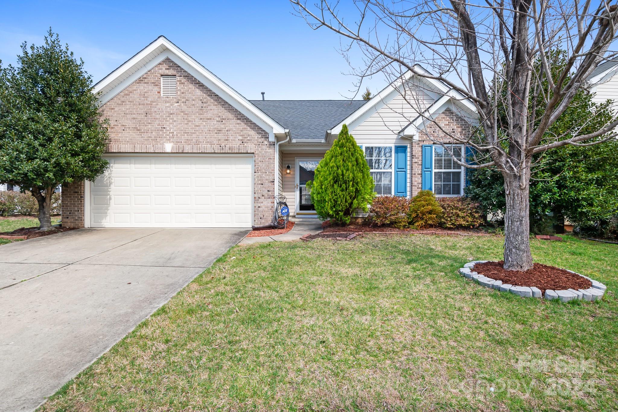 1438 NW Laraway Court