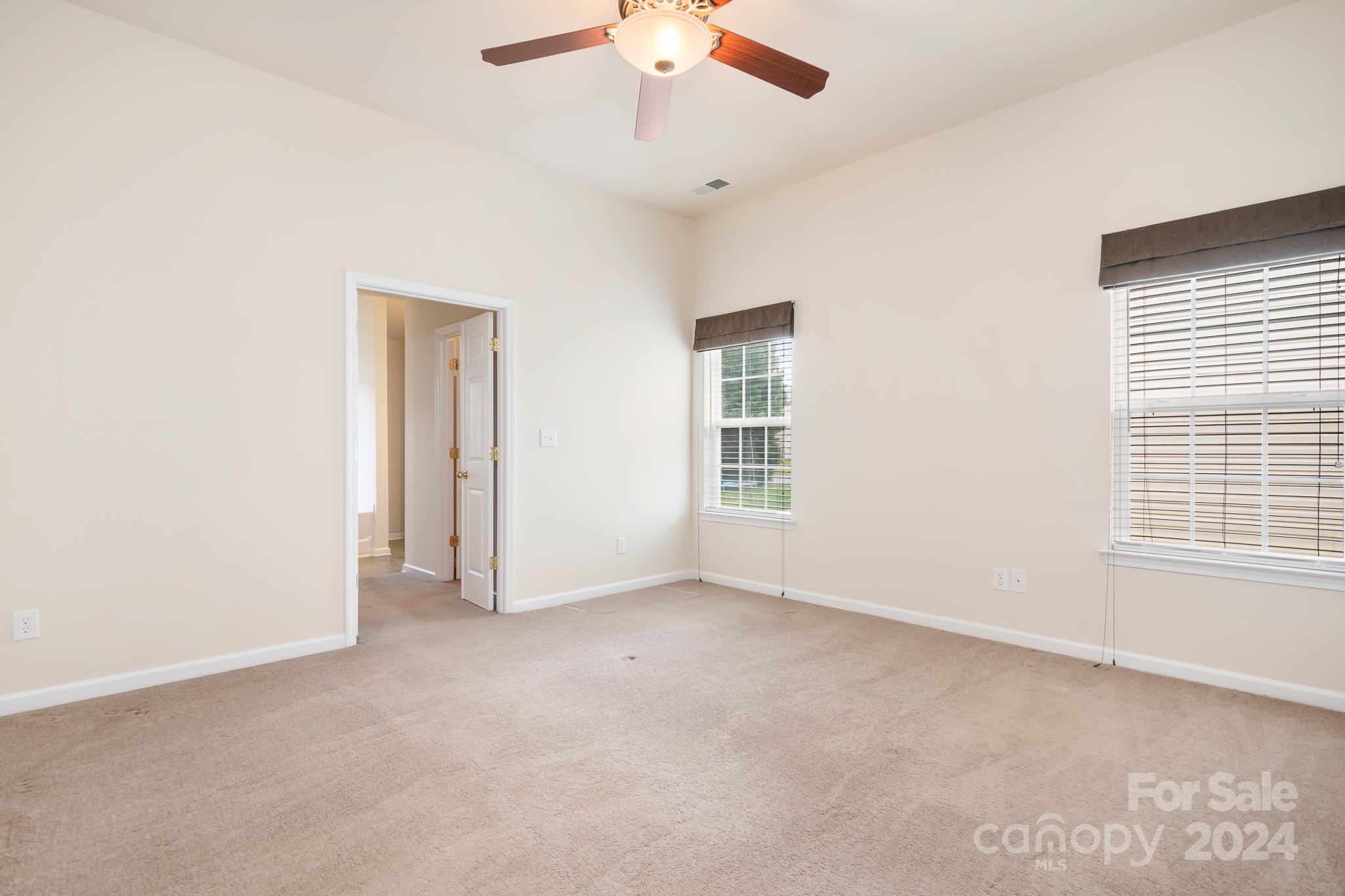 1438 NW Laraway Court