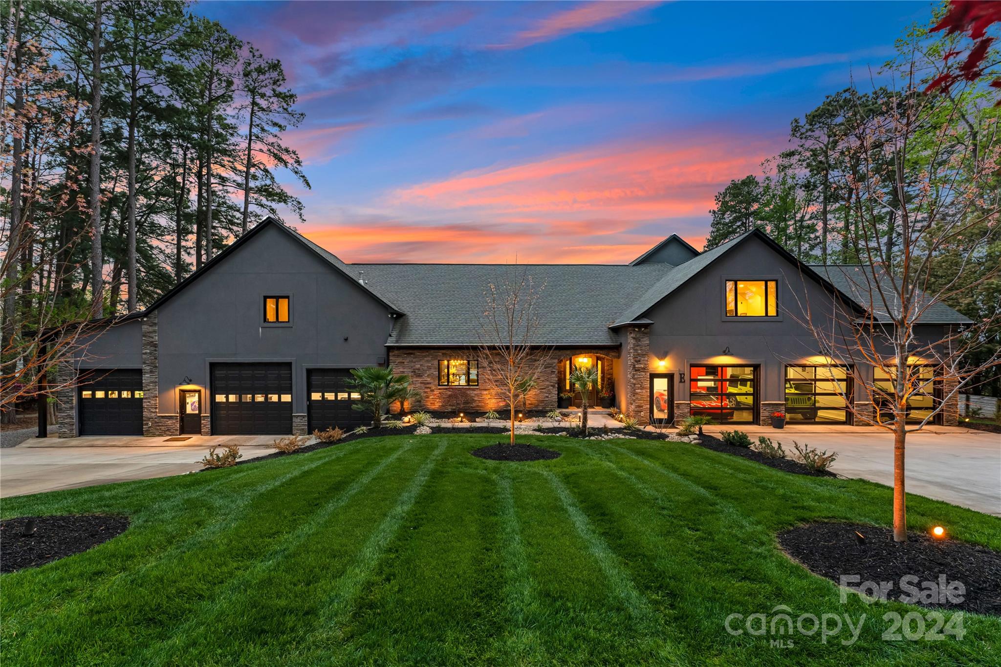 158 Lucent Lane