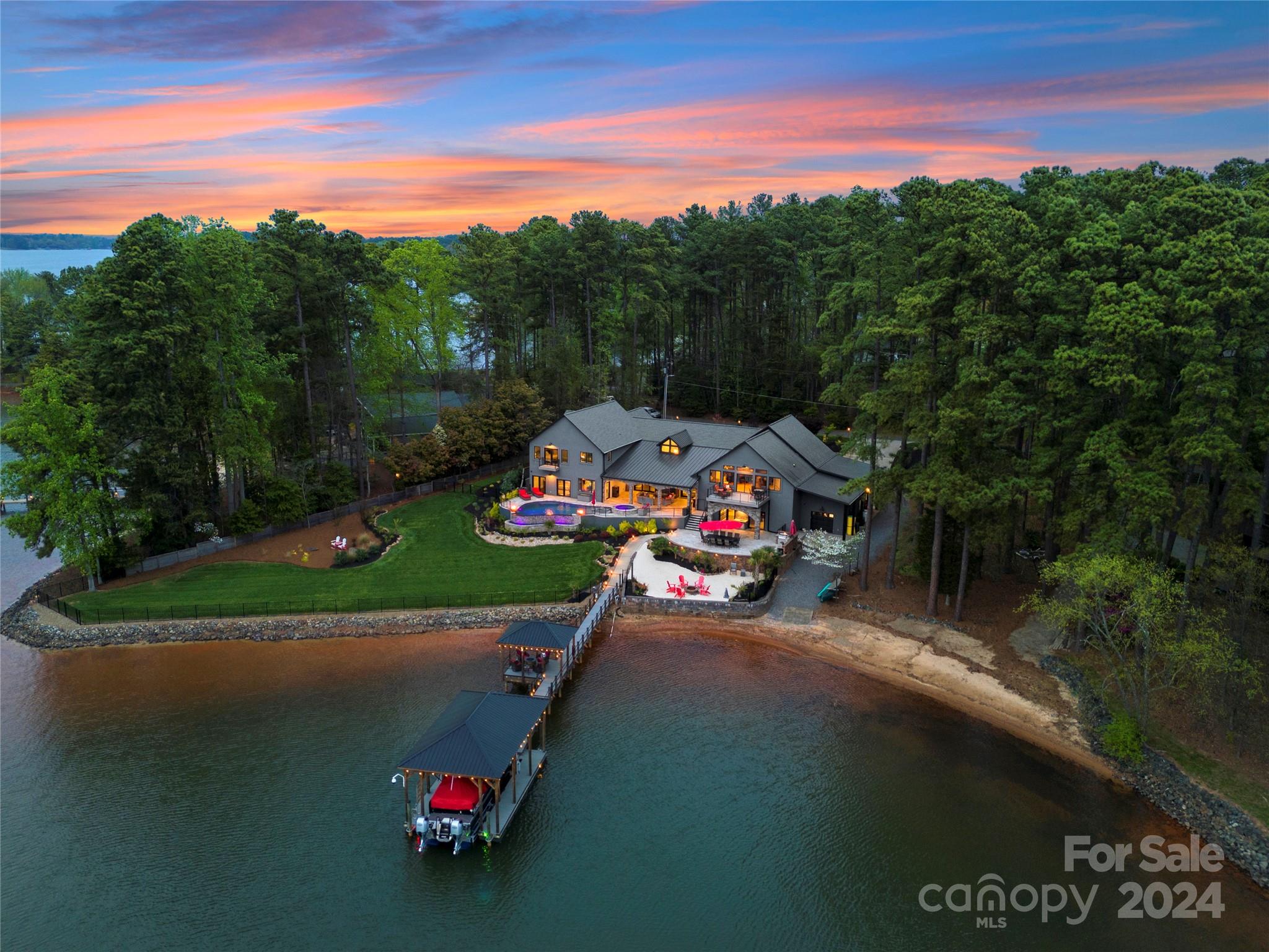 158 Lucent Lane