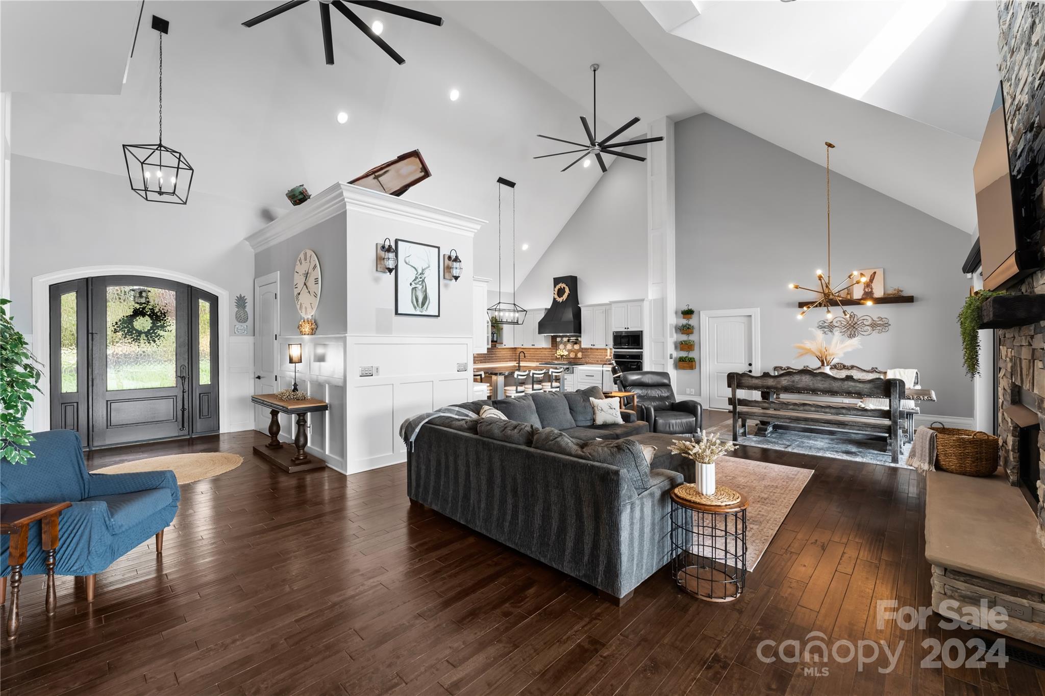 158 Lucent Lane